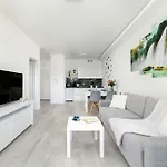 Bright With Balcony For 4 People By Renters Kołobrzeg