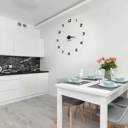 Apartment Bright With Balcony For 4 People By Renters